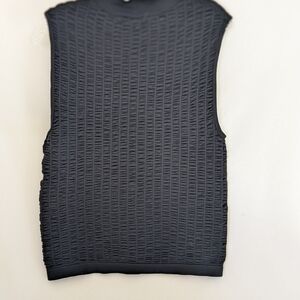 FEATHERS Women's Black Crinkle Top Sleeveless Size 1X/2X